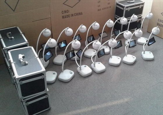 Συσκευή εντοπιστών φλεβών επιτραπέζιων τύπων υψηλής ανάλυσης 800X480 με την οθόνη 3.5Inch για το πόδι βραχιόνων χεριών